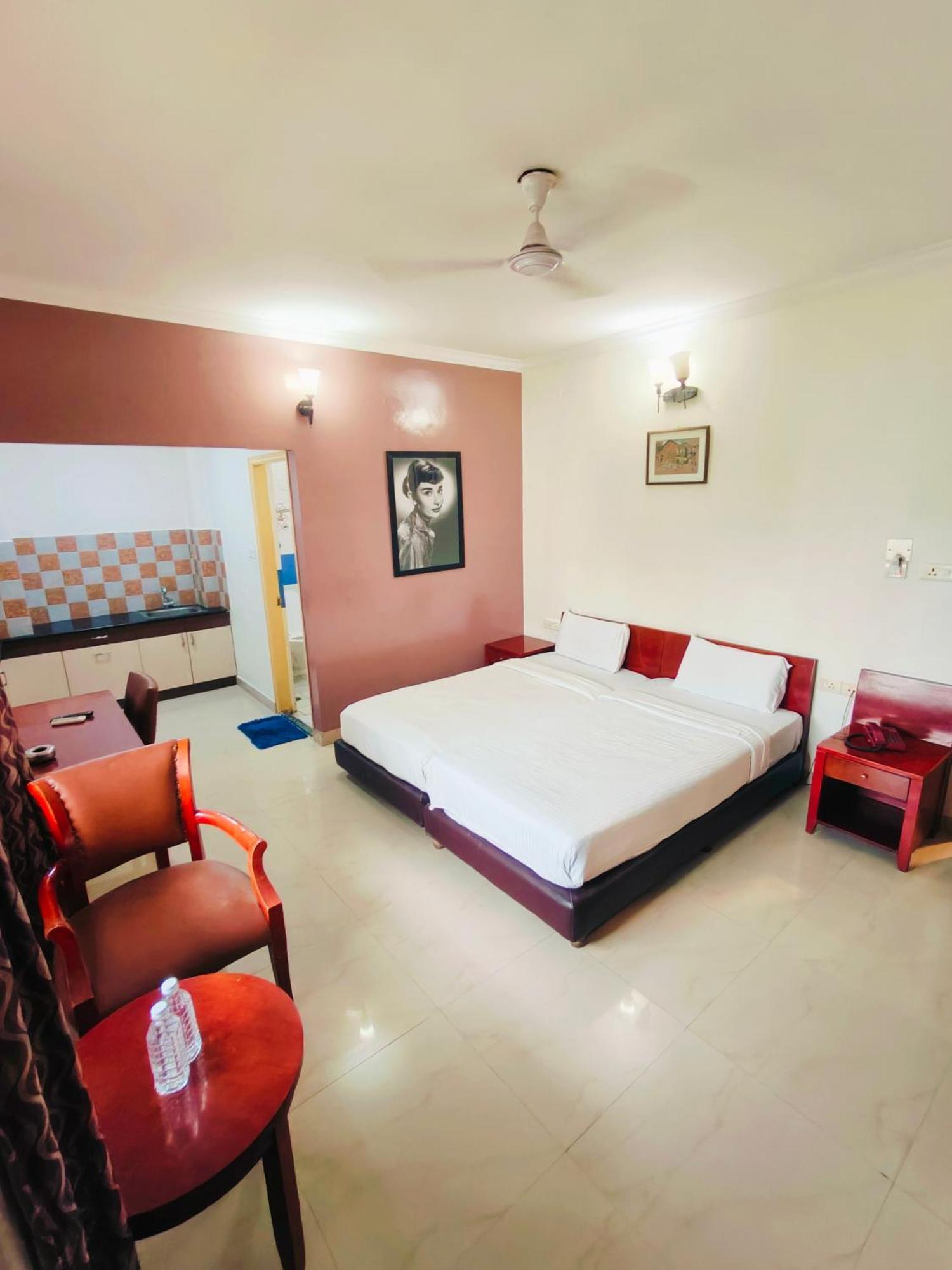 Kings Suites Palace Grounds Bangalore Exterior foto
